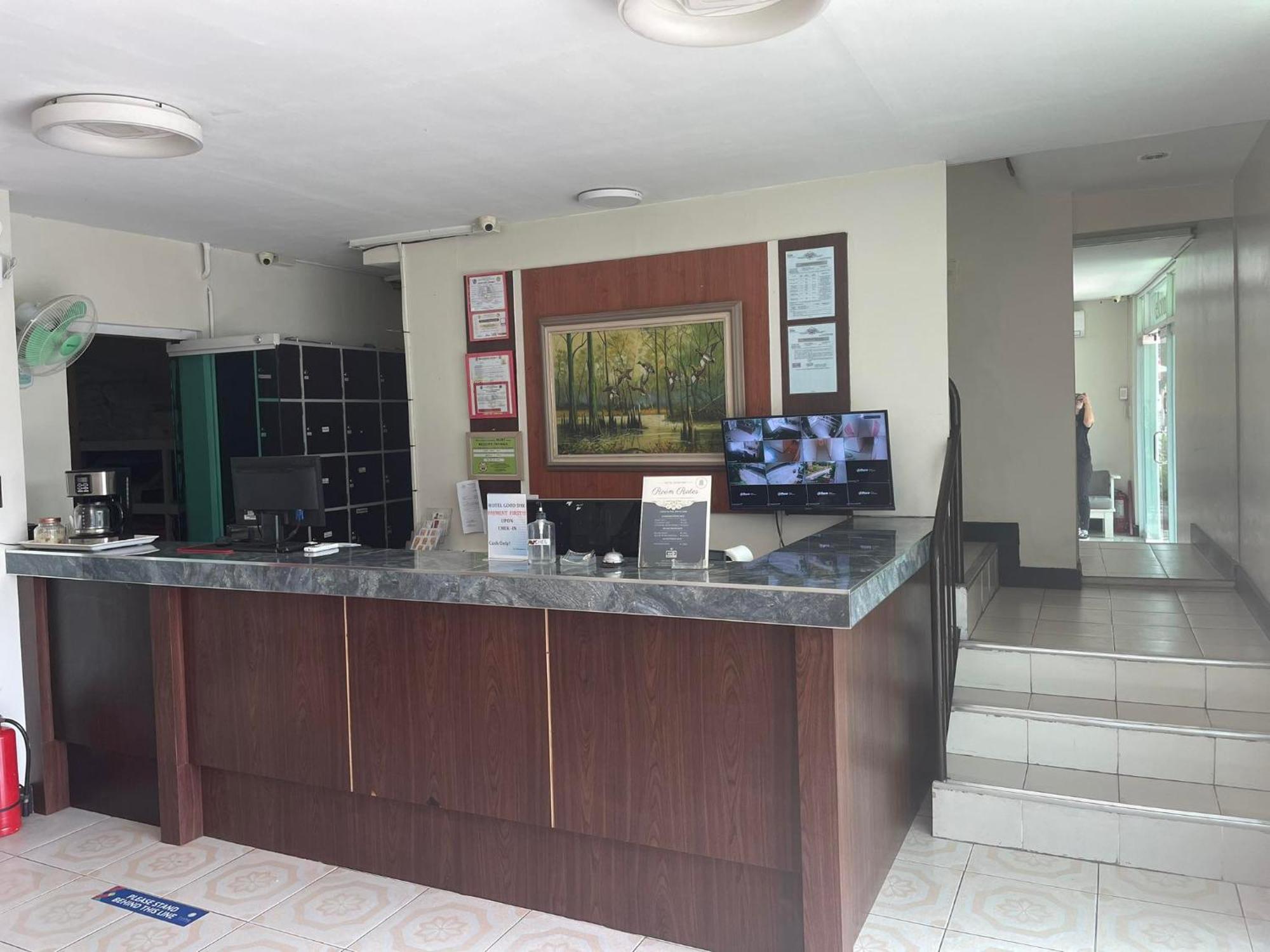 Hotel Good Day Angeles Bagian luar foto